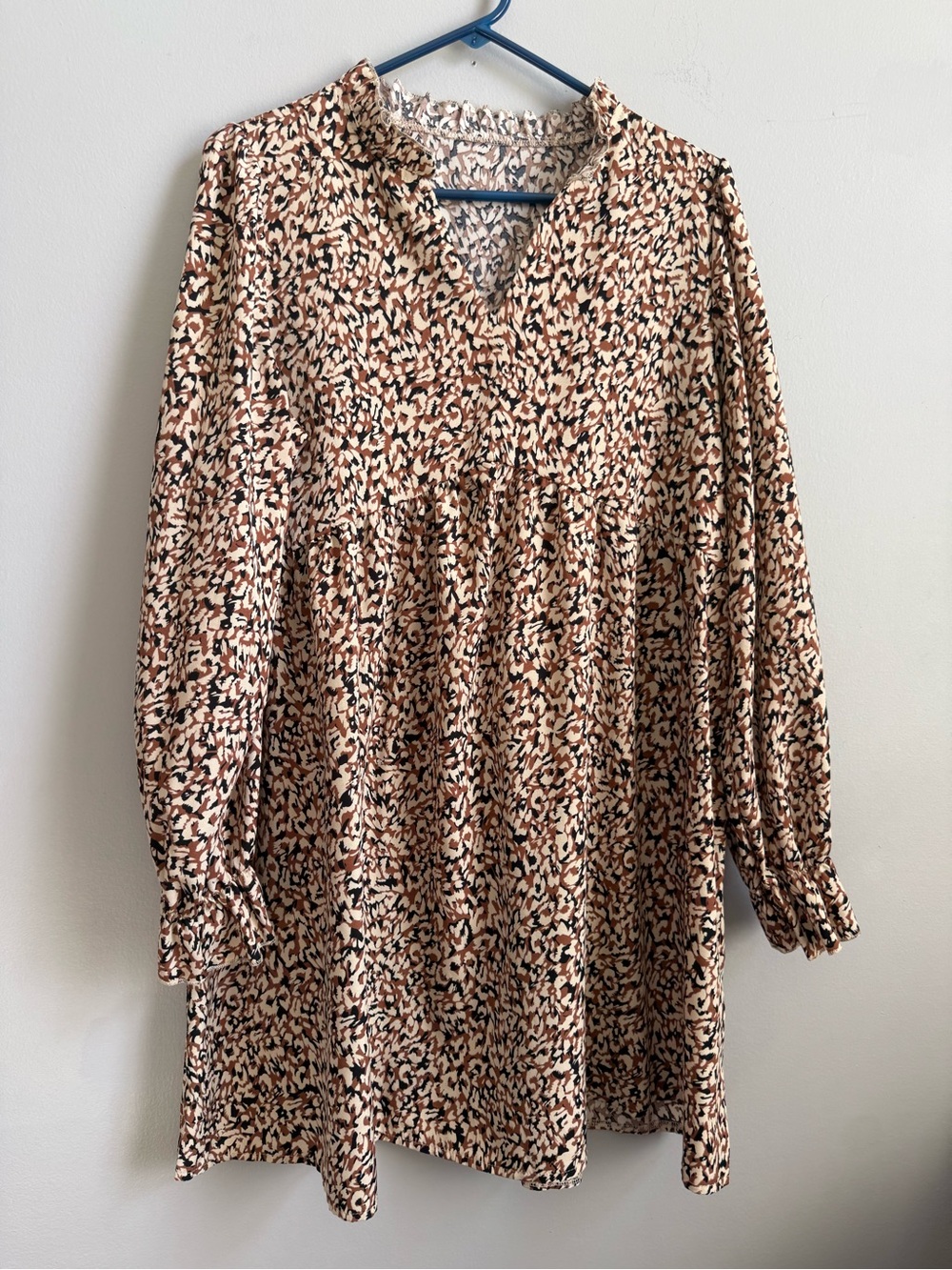 SHEIN Beige, Brown & Black Abstract Print Top